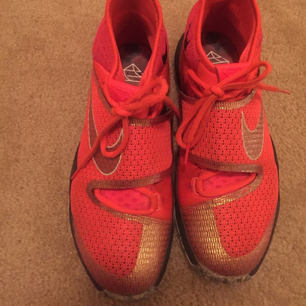 Hyper Rev Nikes